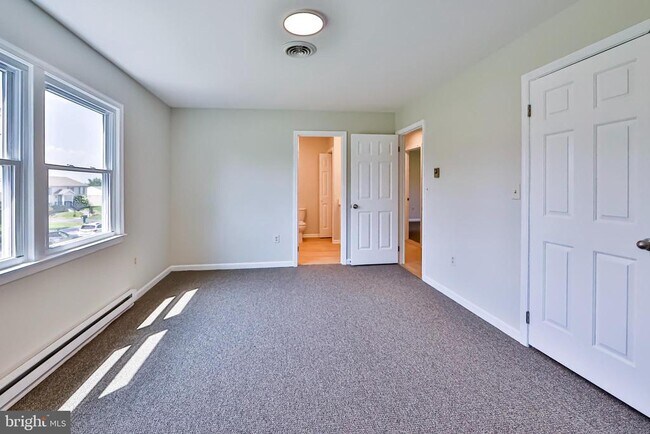 Building Photo - 13929 Green Mountain Dr