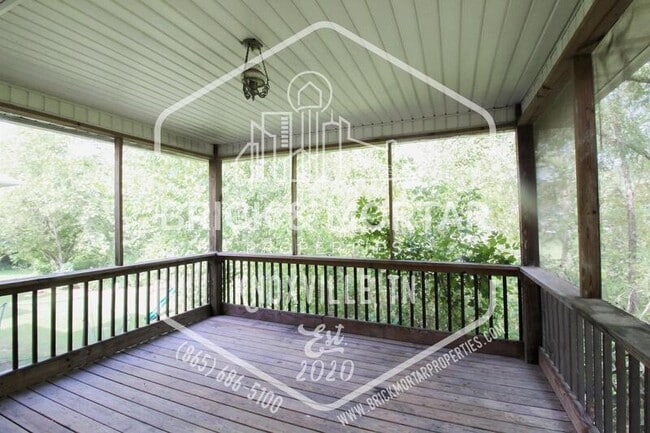 Building Photo - 6810 Springhouse Way