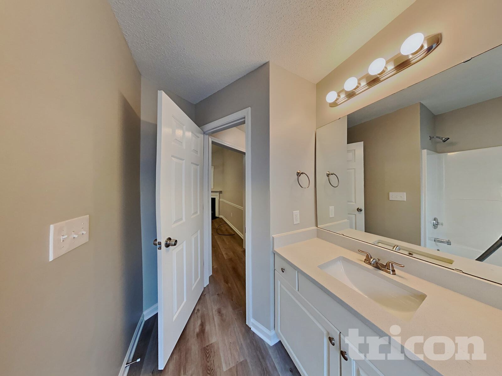 Building Photo - 1113 Dunwoody Dr