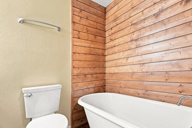 Building Photo - 28248 Harebell Ln