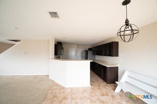 Building Photo - 5757 Columbia Dr
