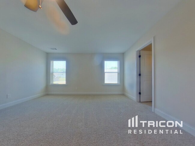 Building Photo - 446 Cantrell Dr