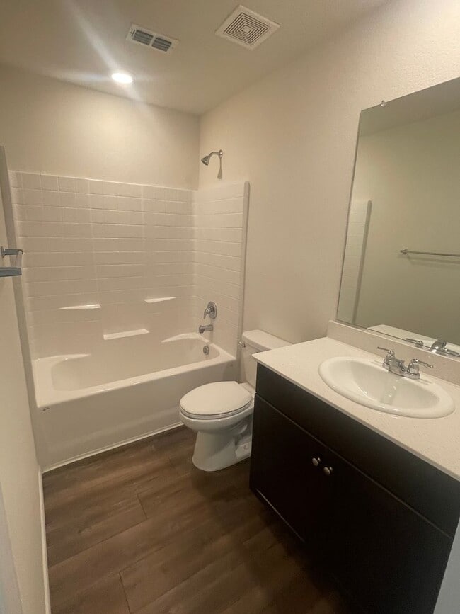 Building Photo - For Rent | Sendera Ranch | 3BD/2BA | 1,300 SF | Pets Welcome