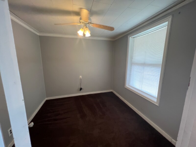 Building Photo - 2026 E 1st Ave