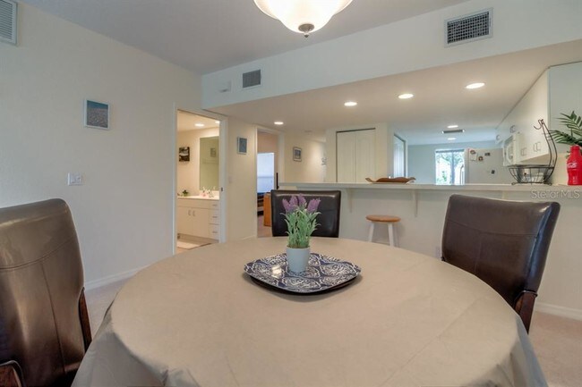 Building Photo - 8151 Memory Ln