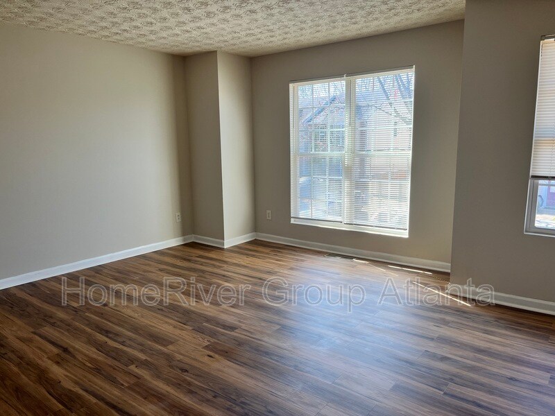 Building Photo - 11424 S Grove Dr