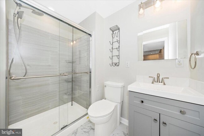 Building Photo - 6634 Rockridge Rd