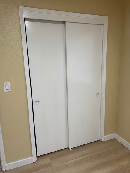 spacious closets - 2227 16th Ave
