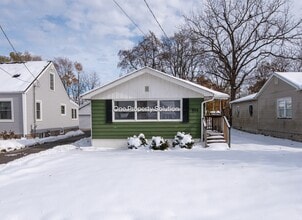 Building Photo - 7005 Broadway