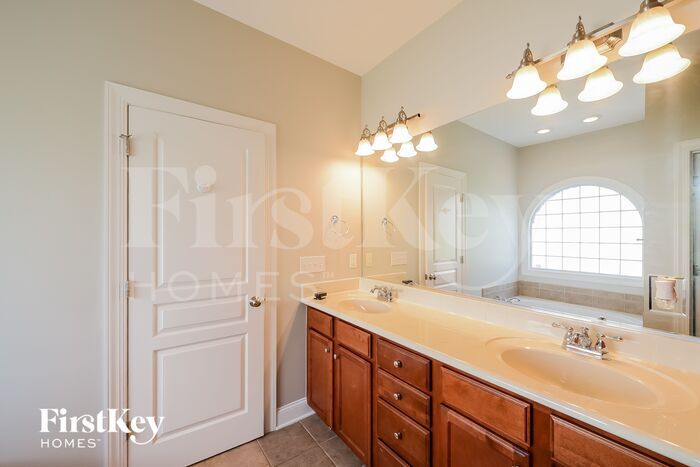 Building Photo - 2373 Topaz Ln