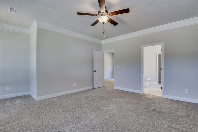 Building Photo - 1232 Gregory Landing Dr