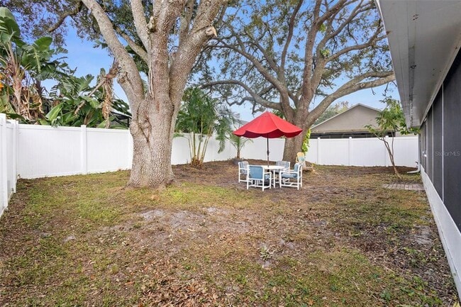 Building Photo - 707 Brightview Dr