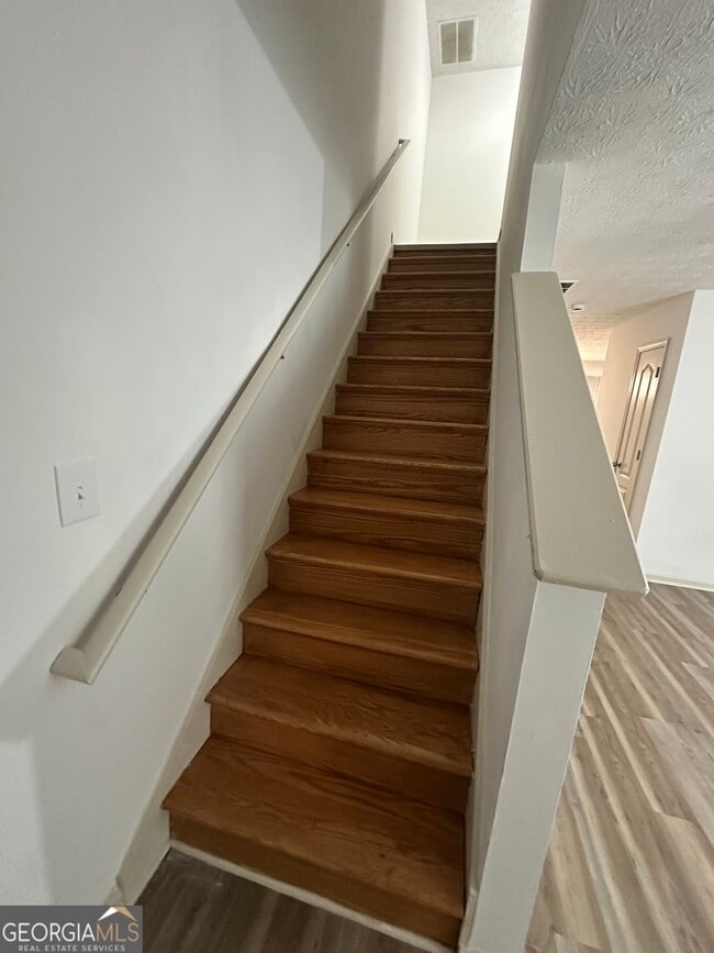 Building Photo - 3022 Fields Dr