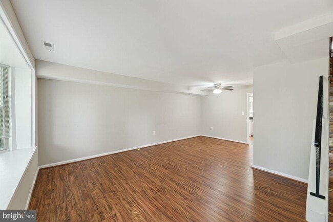 Building Photo - 3723 Ingalls Ave