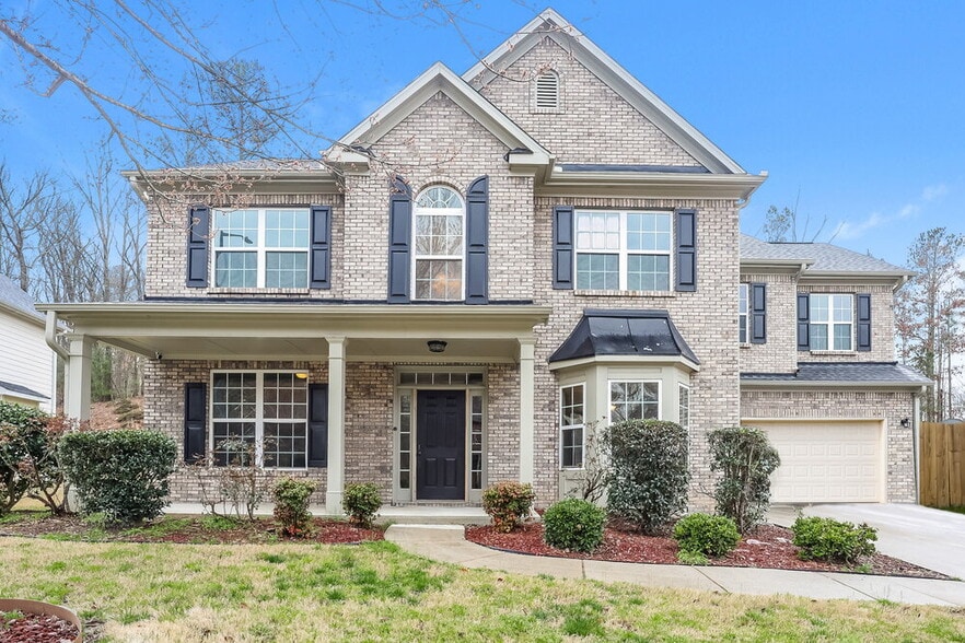 Primary Photo - 5432 The Vyne Ave