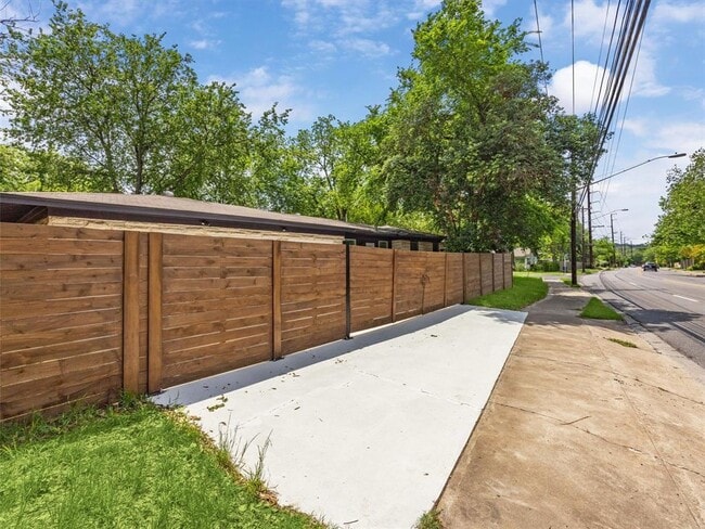 Building Photo - 5807 Shoalwood Ave