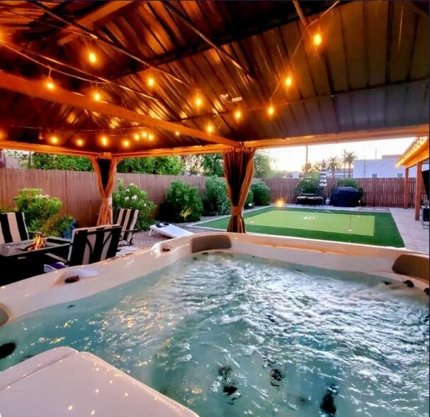 Building Photo - 7615 E 3rd St