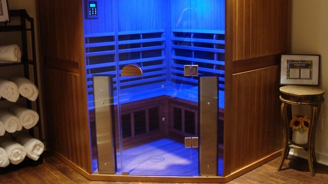 Building Photo - Romantic Getaway 5317