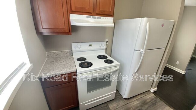 Building Photo - 1519 S Smithville Rd