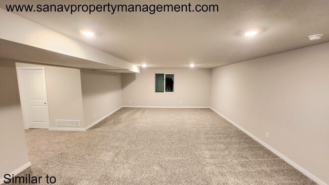 Building Photo - Single Family Ranch Home with a Finished Basement in West Des Moines !! Quality Living. It Starts...