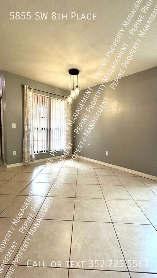 Building Photo - 5855 SW 8th Pl