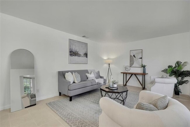 Building Photo - 8424 Stillbrook Ave