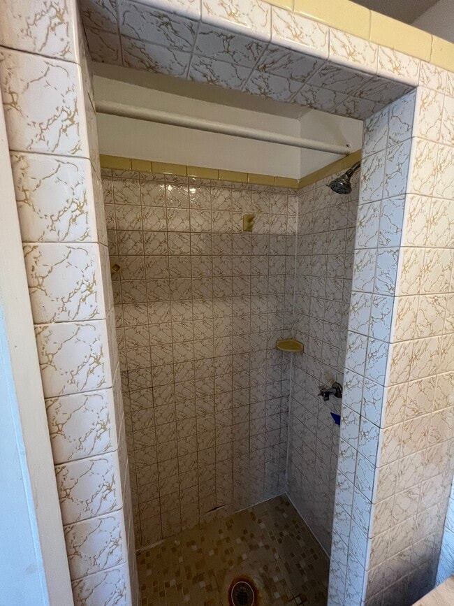 Building Photo - 2 Water Tower Rd