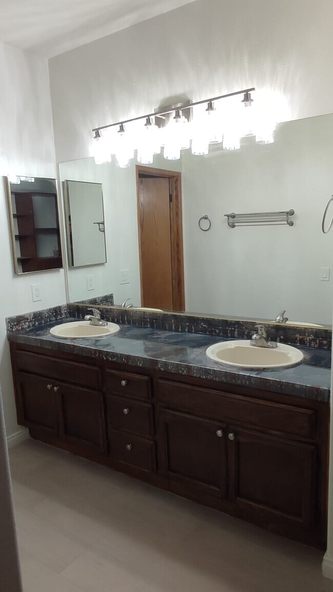 Building Photo - 12132 Royal Birkdale Row