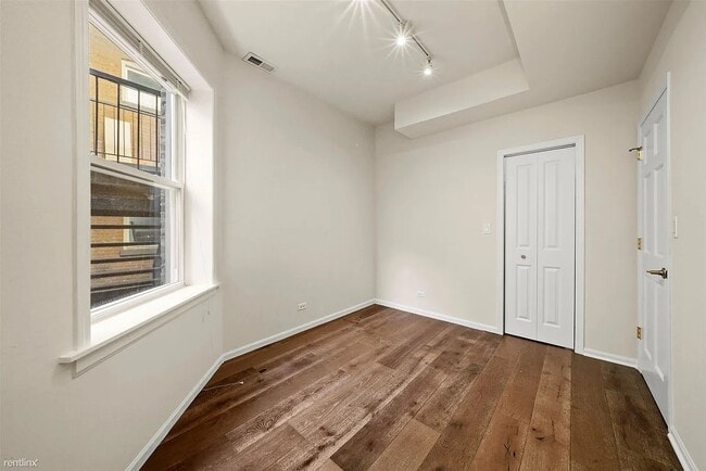 Building Photo - 2757 W Logan Blvd