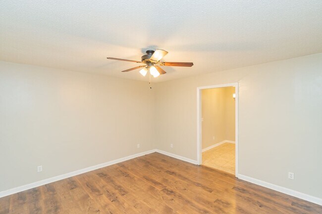 Building Photo - 3 Bedroom, 2 Bath Charmer in Ringgold, GA!!