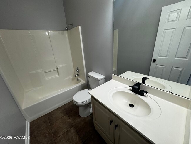 Building Photo - 201 Pavilion St