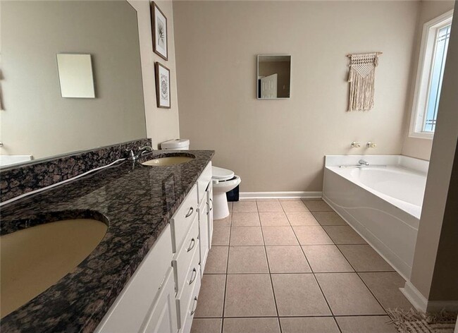 Building Photo - 419 Etowah Valley Way