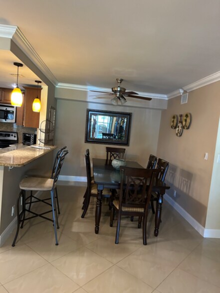 Building Photo - 225 Deer Creek Blvd