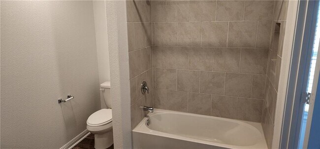 Building Photo - 18312 Speculator Ln