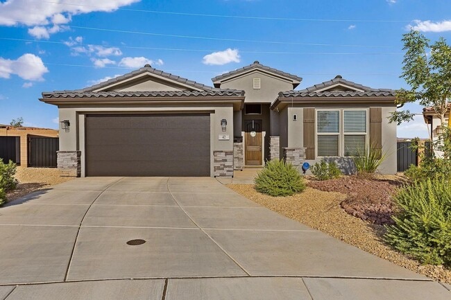 Primary Photo - 3 Bedroom Home in Washington's Premier Bri...