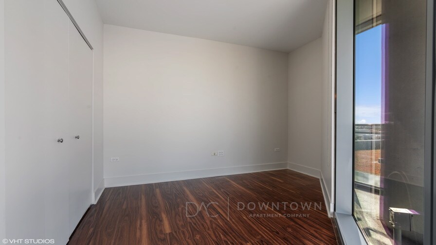 Building Photo - 1578 N Clybourn Ave