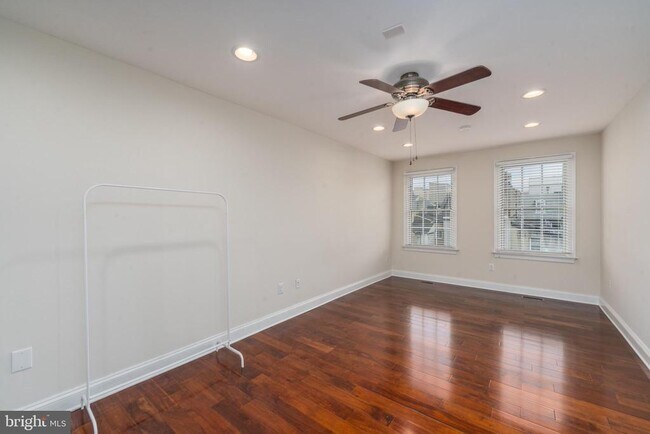 Building Photo - 316 Albemarle St