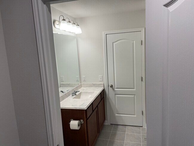 Building Photo - 588 Ferrule Dr