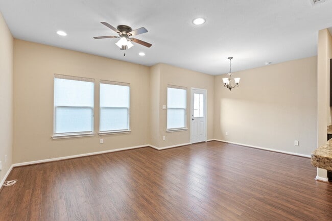 Building Photo - 17120 Wilthorne Gardens Ct