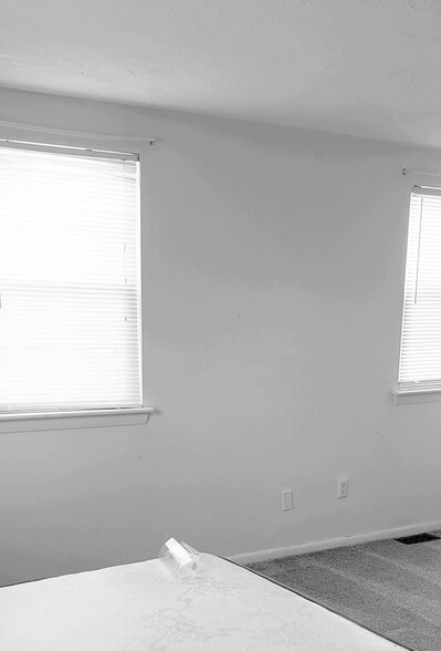 Building Photo - 403 Erin Rd