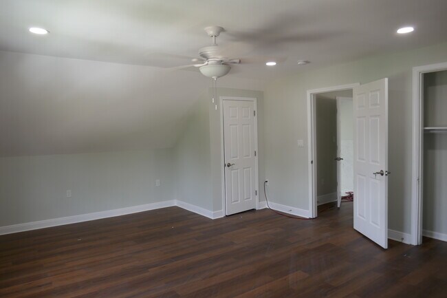 Bedroom - 875 Lexington Ave