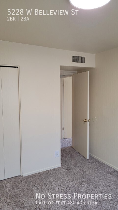 Building Photo - 2 Bed Town Home at 53rd Ave & McDowell Rd!