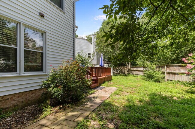 Building Photo - 1025 Still Meadow Ct