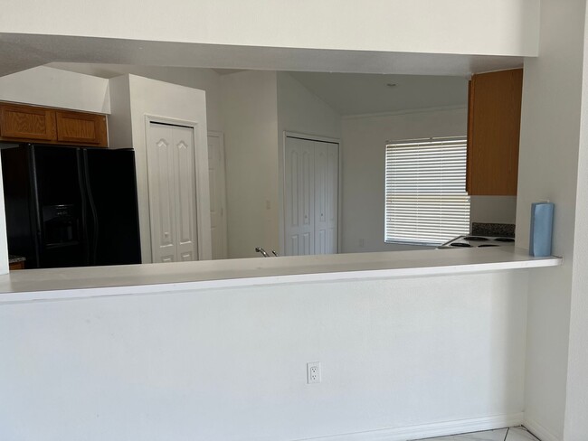 Building Photo - 4 Bedroom 3 Bath Single Family Home