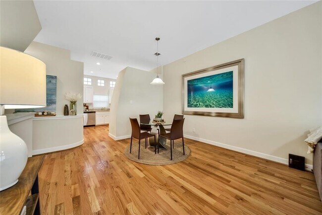 Building Photo - 8705 Bryam St