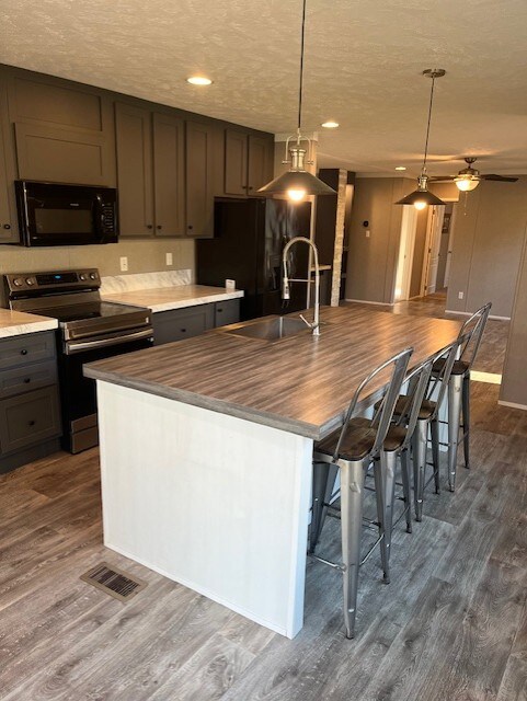 Building Photo - 733 Athens Rd