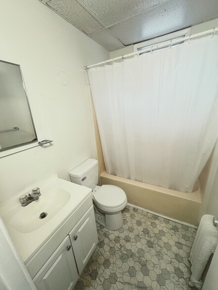 Bathroom - 1424 Grove Ave