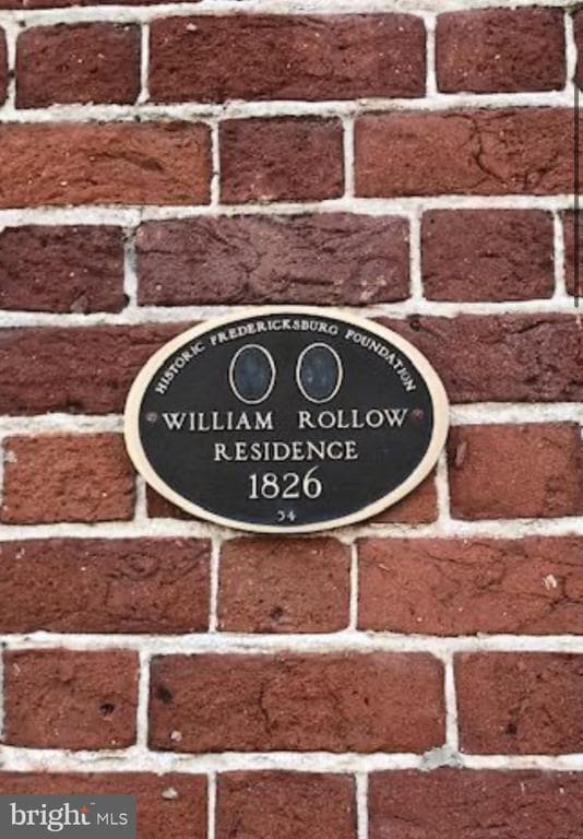 Building Photo - 512 Caroline St