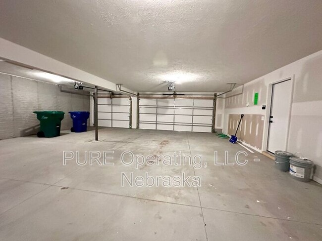 Building Photo - 4802 Sheridan Rd