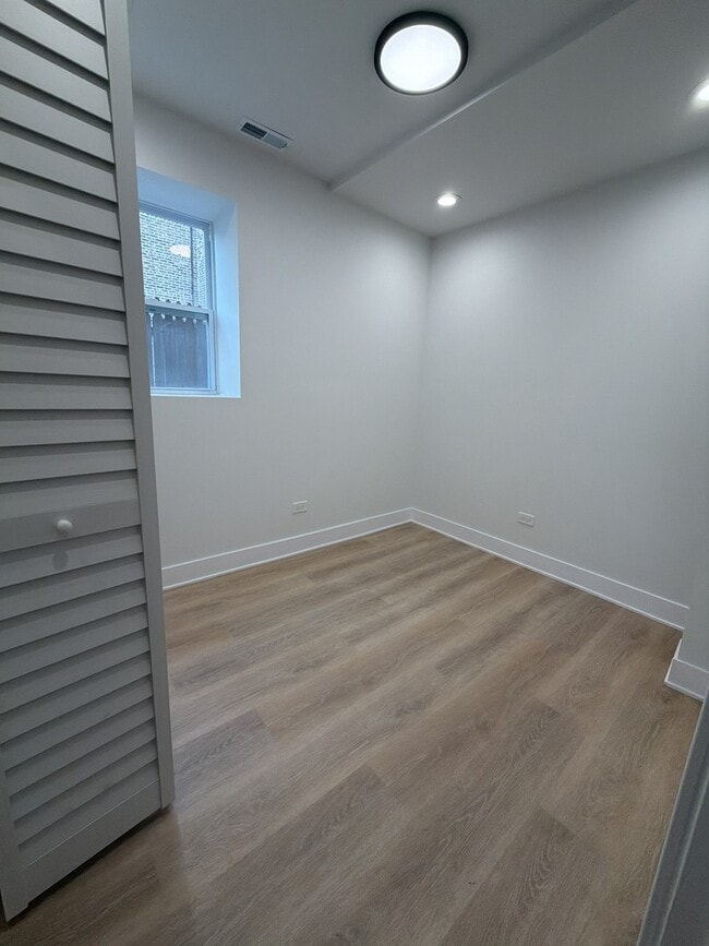 Building Photo - 2345 W 23rd Pl